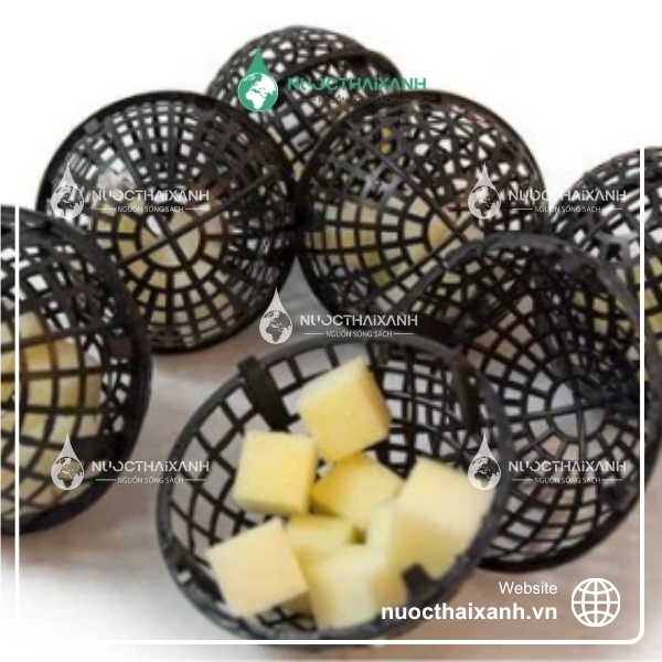 Giá thể vi sinh dạng cầu D100 mút xốp